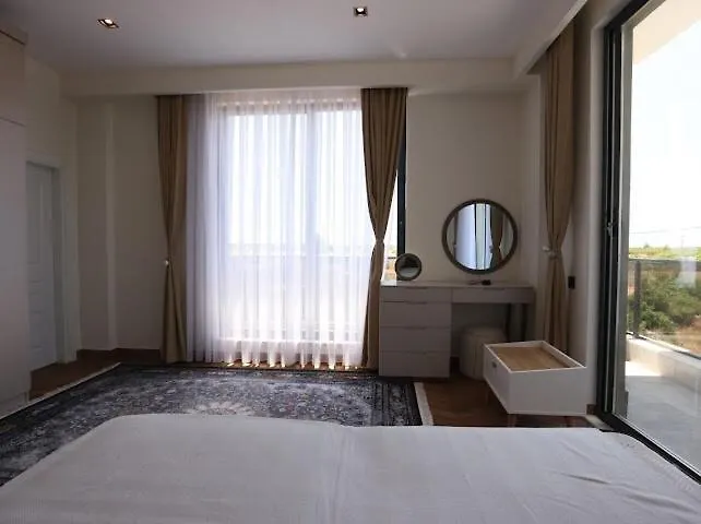 Luxury Villa In Doesemealti 安塔利亚